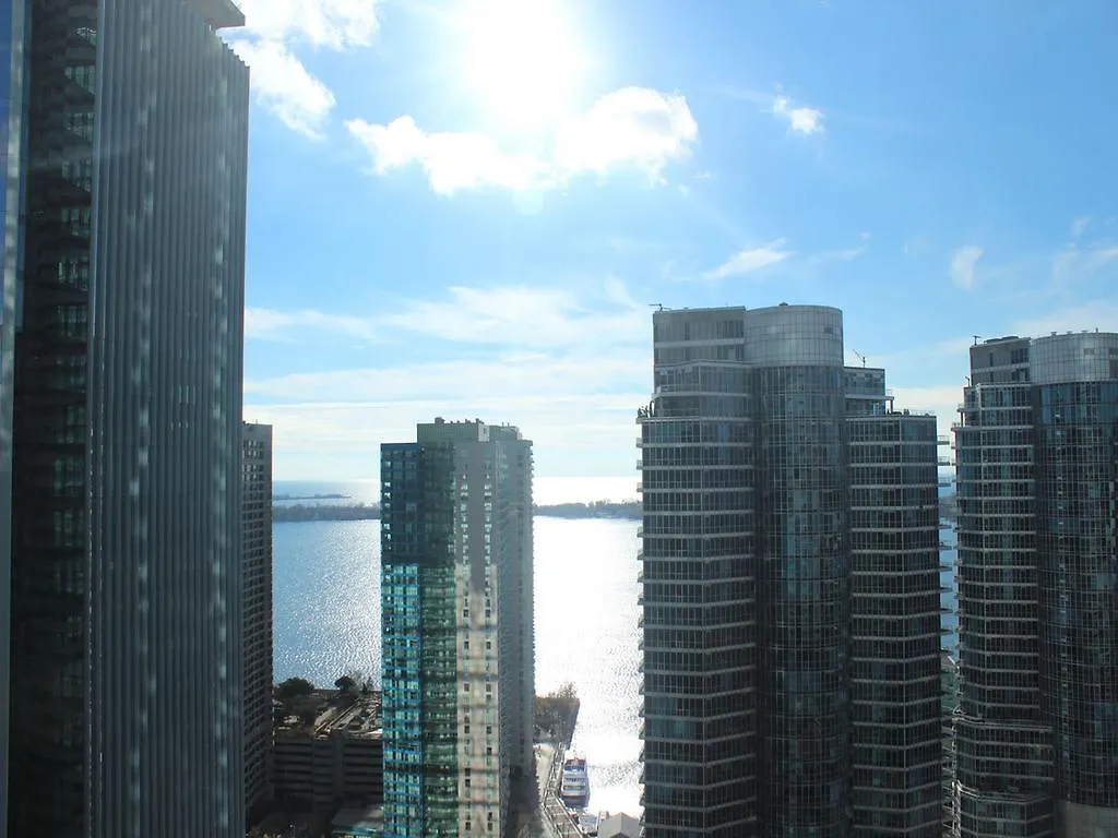 Eg Suites - York St Condos Cn Tower Toronto
