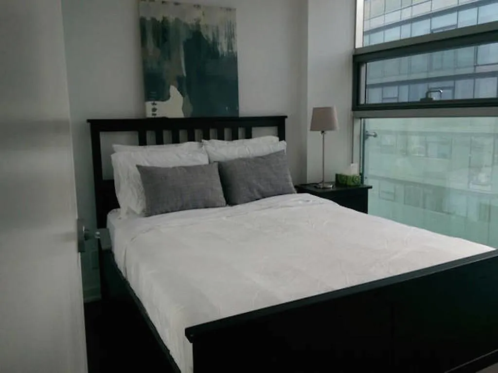 Apartment Eg Suites - York St Condos Cn Tower