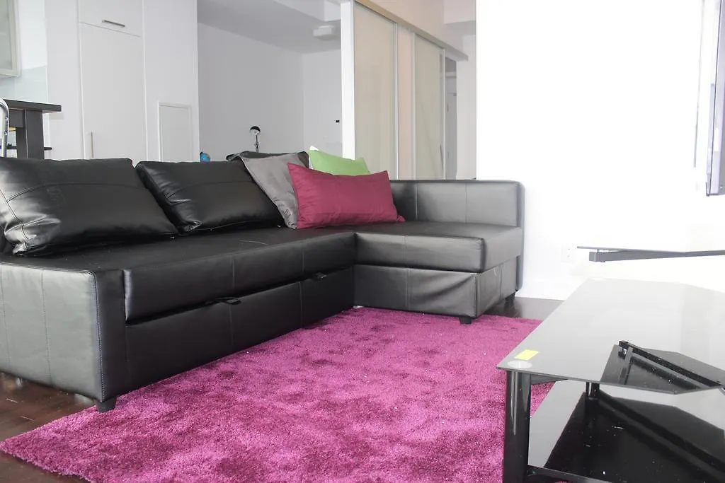 Eg Suites - York St Condos Cn Tower Canada